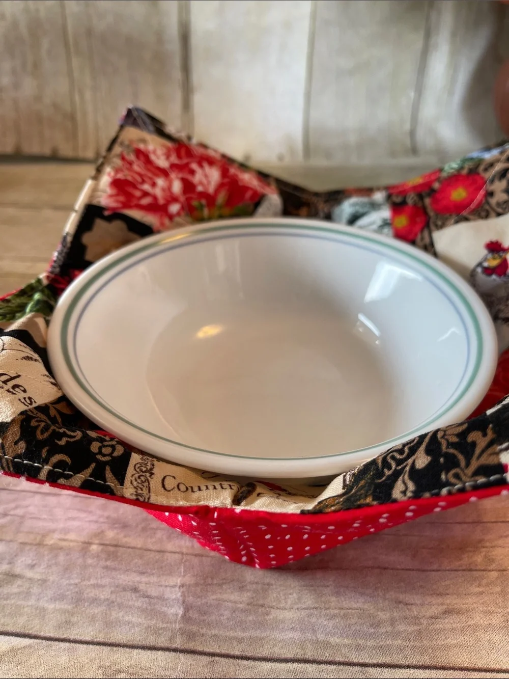 Microwave / Ice Cream Bowl Cozy Chickens Reversible Flowers Red Accents